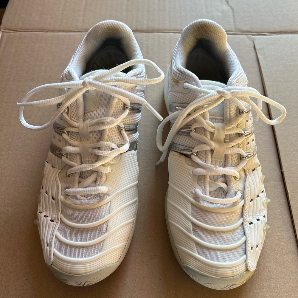 white adidas barricade torsion system tennis shoes